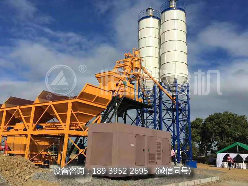 建一個(gè)不同型號(hào)的小型混凝土攪拌站設(shè)備占地面積是多少？？小型攪拌機(jī)的型號(hào)有哪些？
