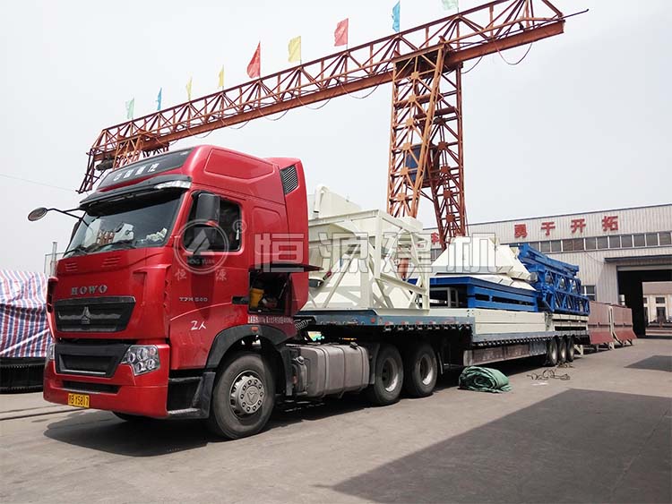 恒源建機HZS120混凝土攪拌站裝車發(fā)貨，發(fā)往西藏日客則