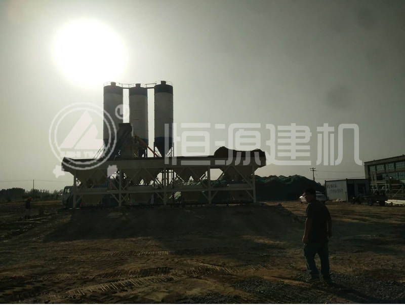 恒源建機(jī)新型HZS90型商砼攪拌站，讓噪音、污水都遠(yuǎn)離