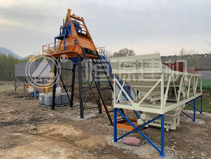 鄭州恒源建機(jī)：購(gòu)買小型攪拌站設(shè)備須知