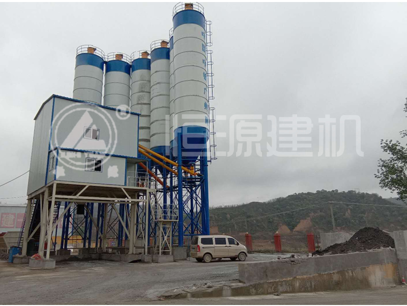 恒源建機(jī)環(huán)保型攪拌站是如何做到無(wú)粉塵的？