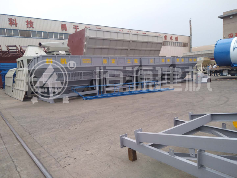 恒源建機(jī)800T水穩(wěn)拌和站發(fā)往新密裝車現(xiàn)場